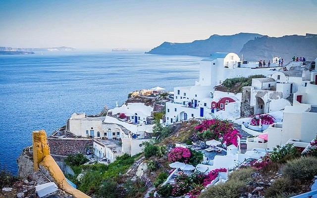 santorinn-640x400.jpg