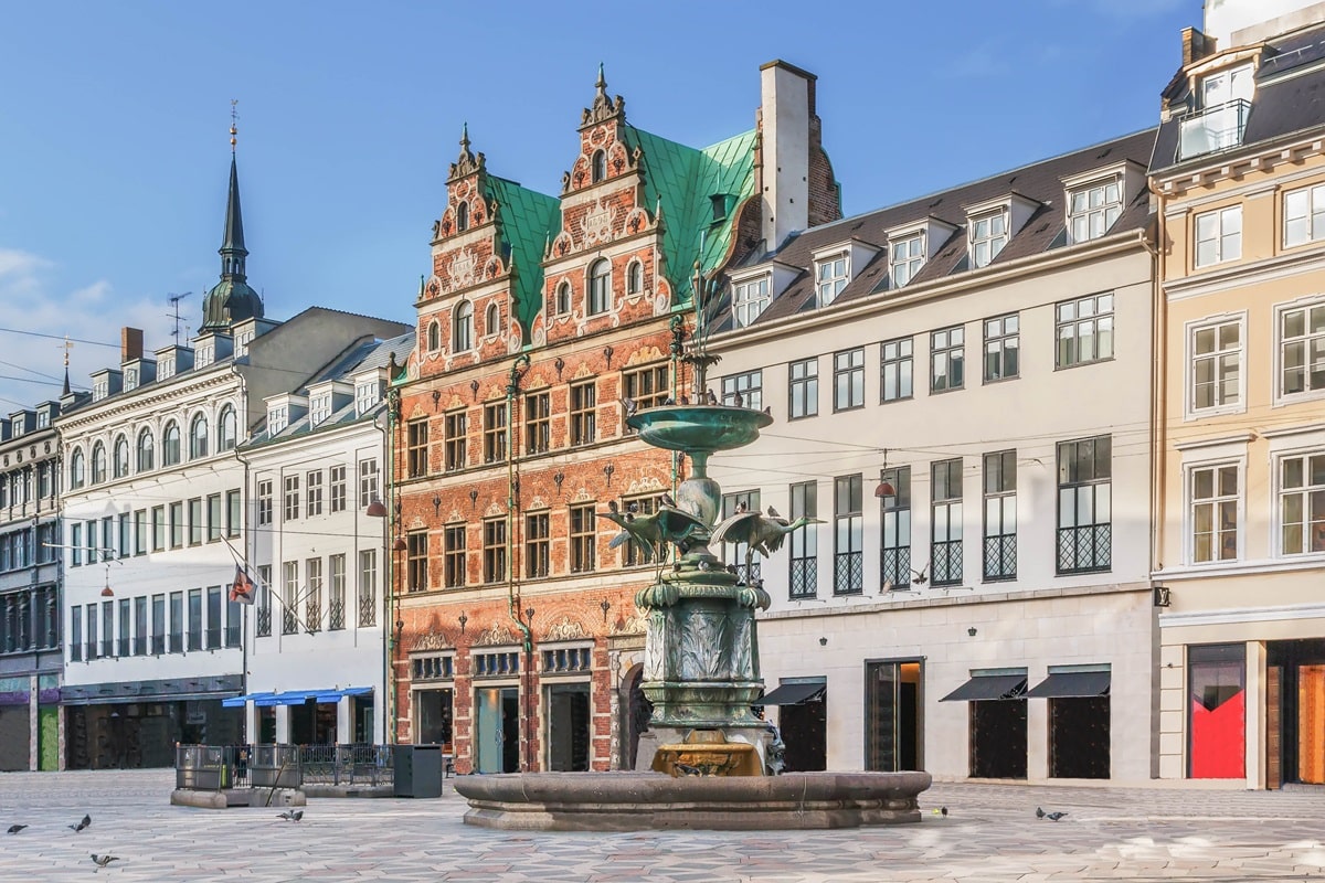 Stroget à Copenhague : une rue commerçante impressionnante