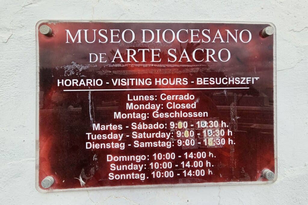 horaires du musée d'art sacré à Teguise