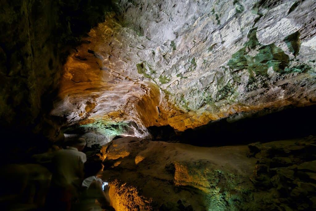 cueva de los verdes lanzarote