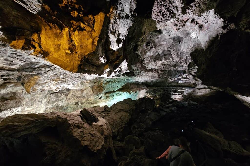 visiter la cueva de los verdes