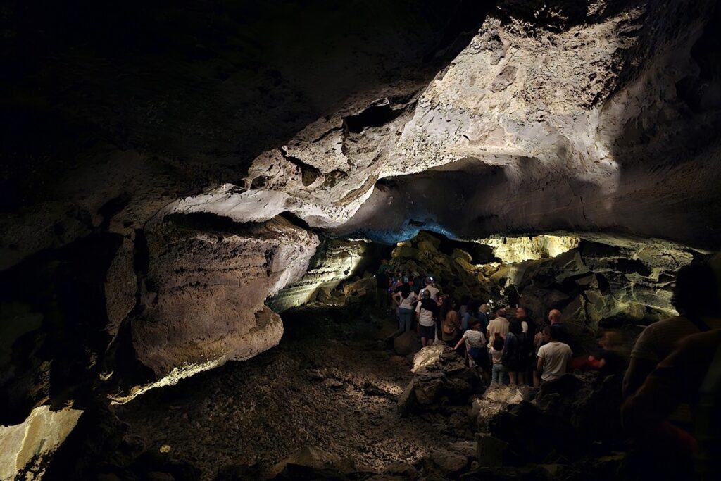 visite de la grotte cueva de los verdes