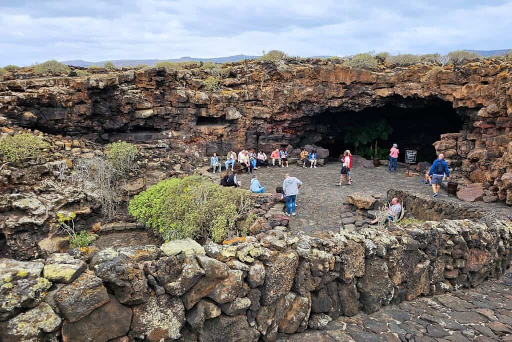 entrée de la cueva de los verdes