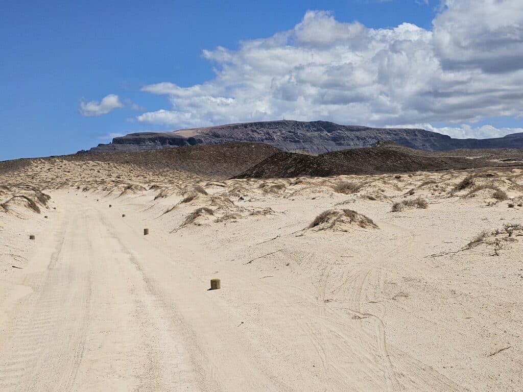 paysage et sable de la graciosa