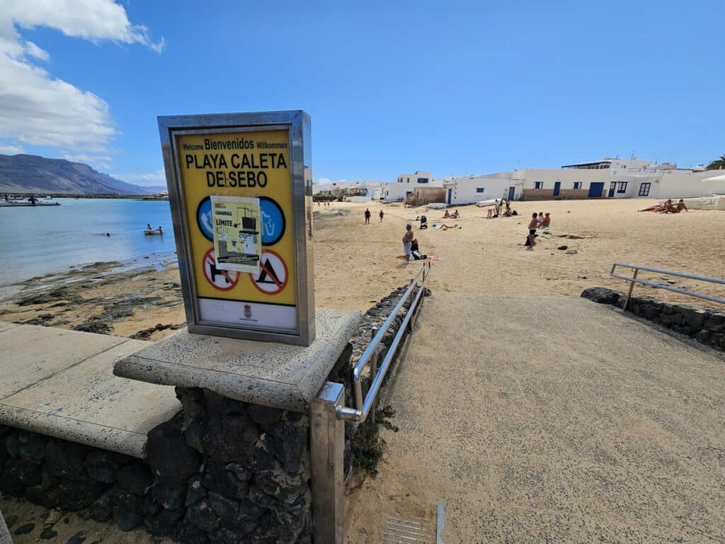 plage caleta de sebo