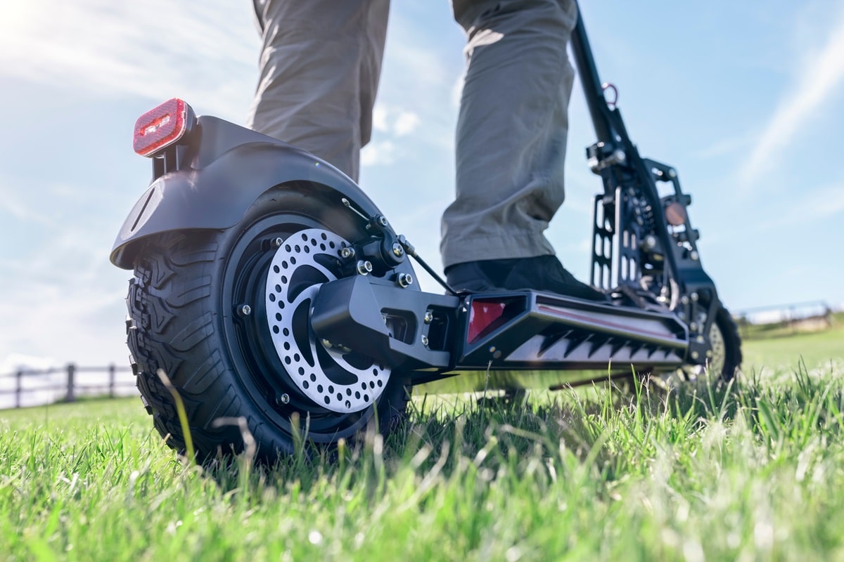 5 conseils pour une sortie en trottinette électrique dans les sentiers