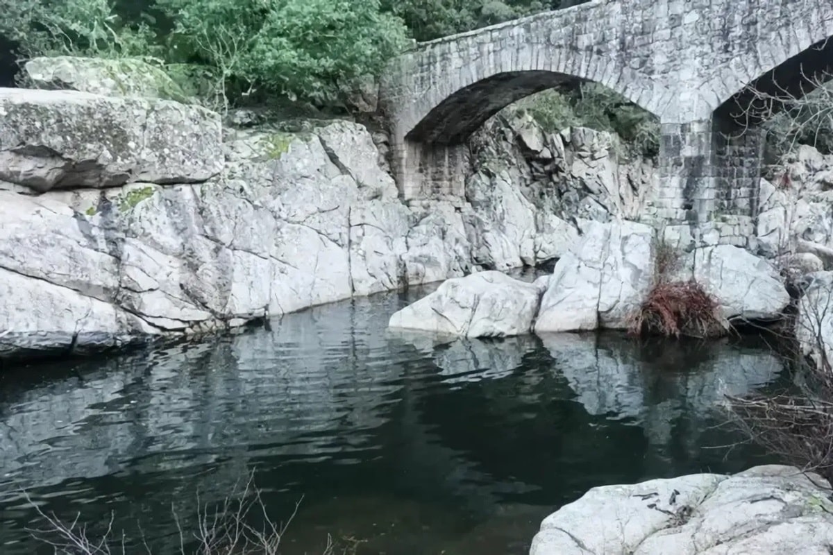 Piscines naturelles de Zoza