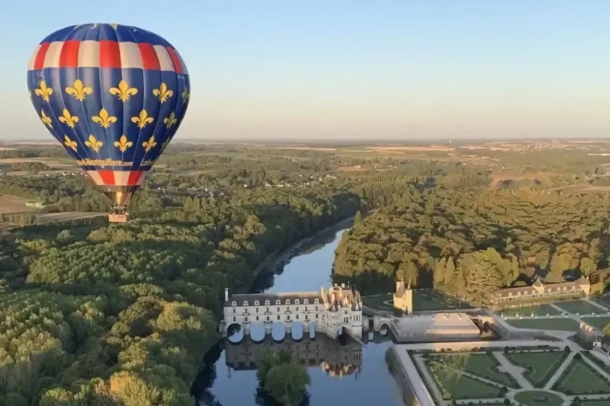 montgolfière chateau loire