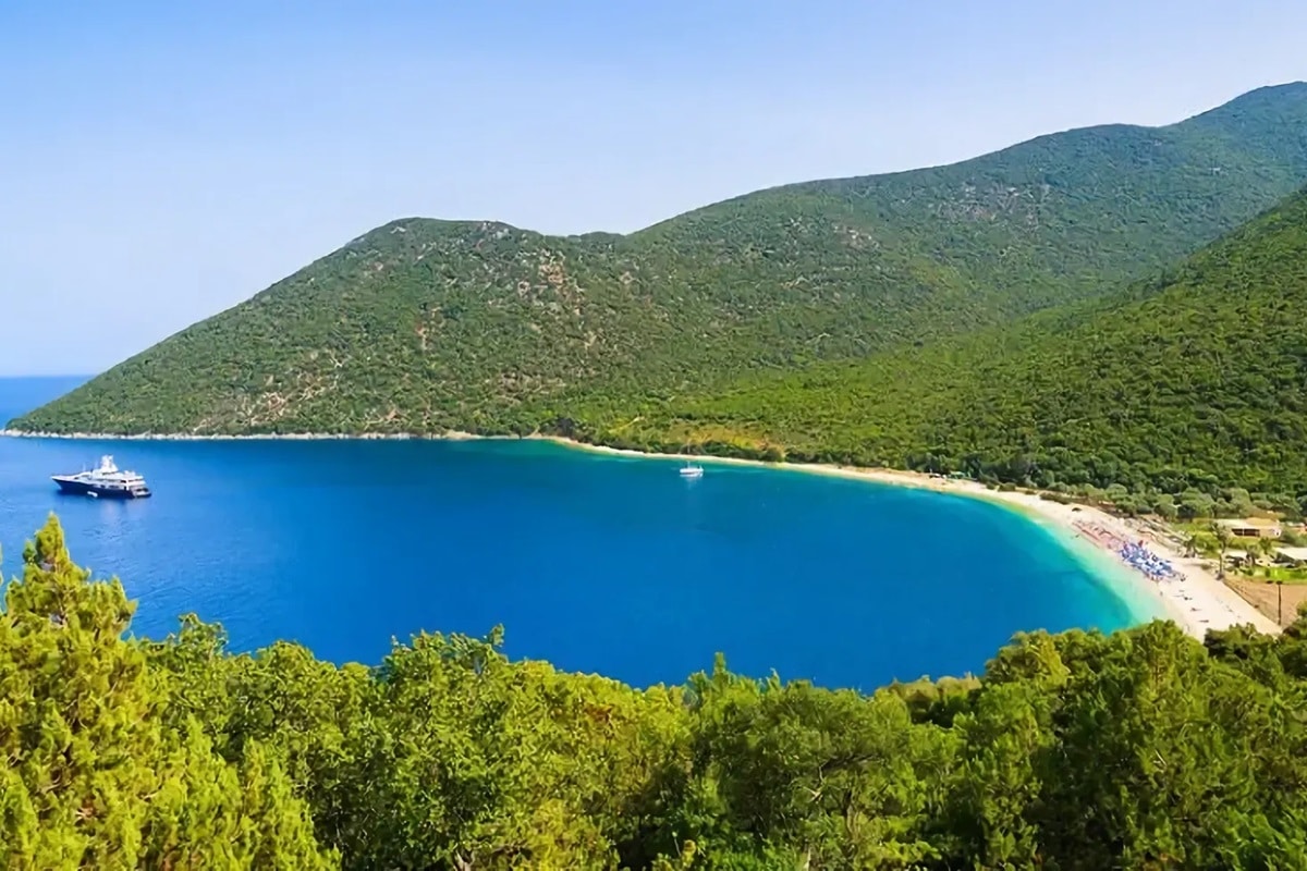 Plage d’Antisamos à Céphalonie