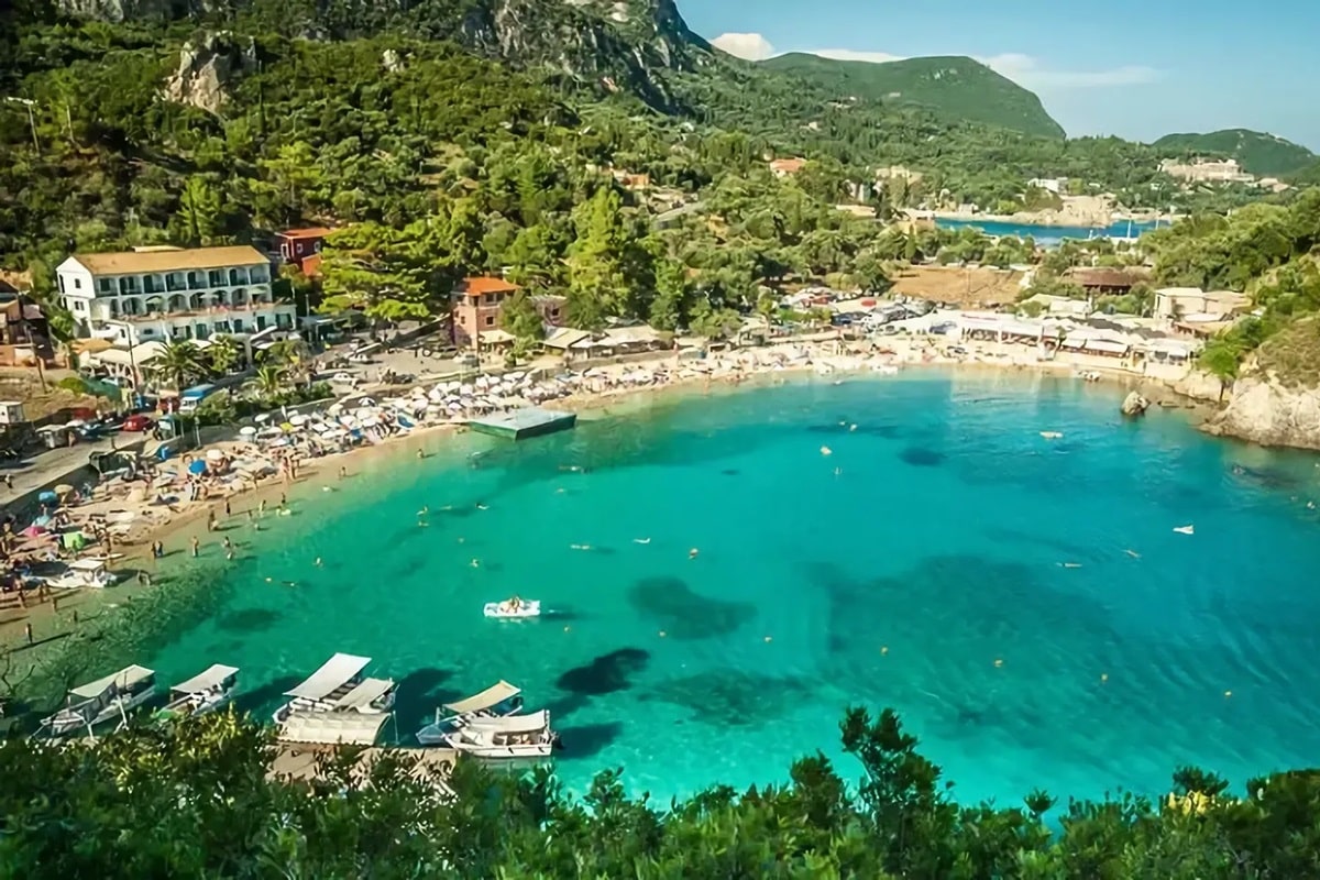 Plage de Paleokastritsa : la petite pépite de l’île de Corfou