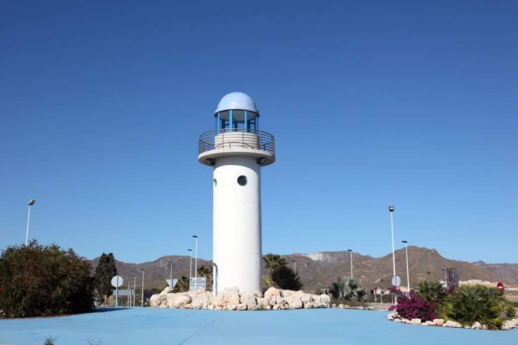 phare rond point mazarron