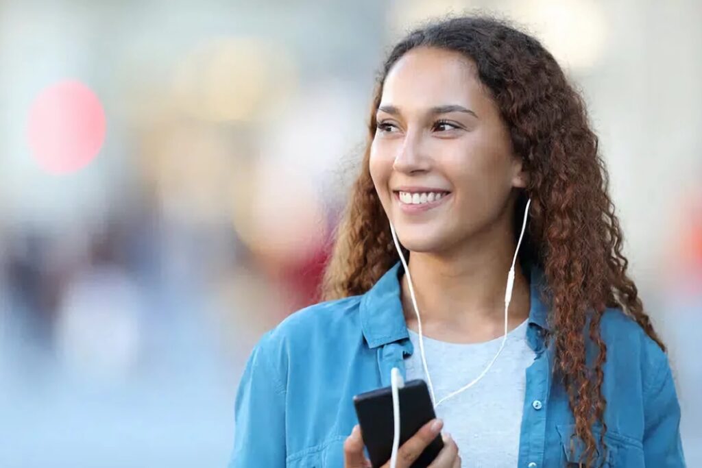 femme visite audio guidée