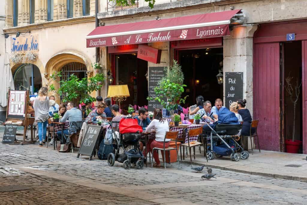 terrasse de restaurant à Lyon