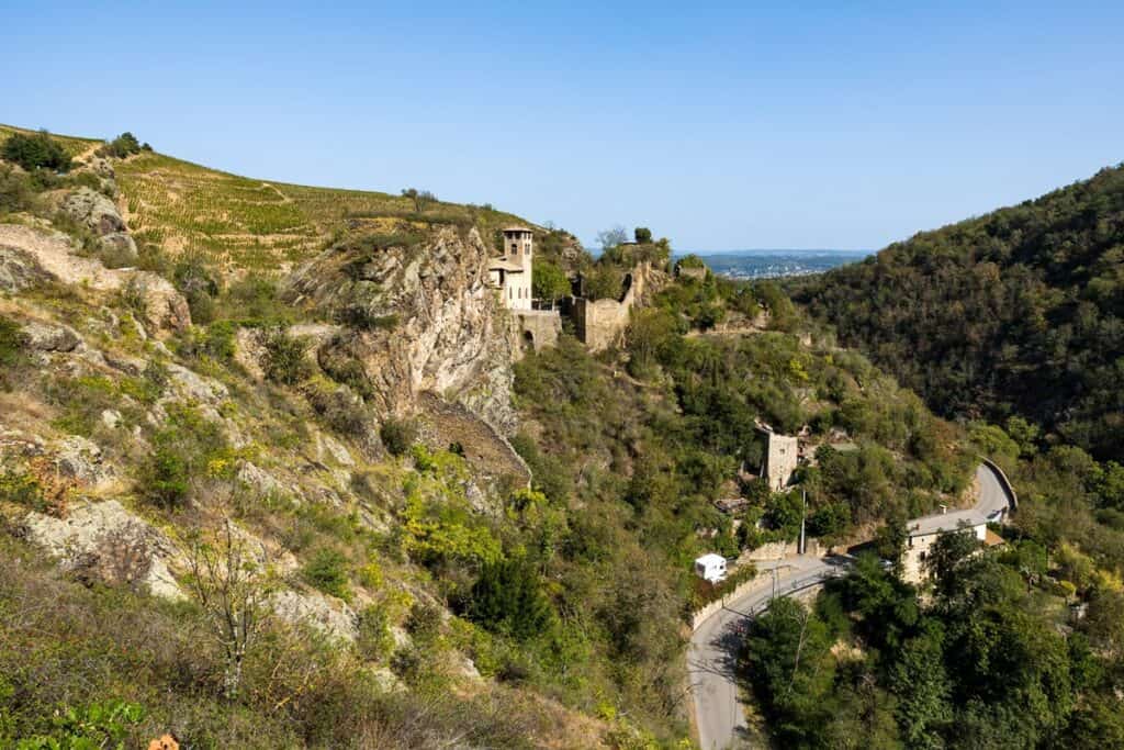 vieille église dans le parc naturel du Pilat