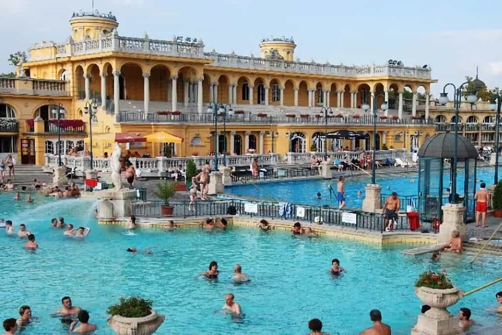bains et thermes à Budapest