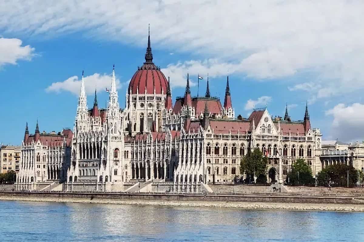 Visiter le Parlement de Budapest : informations, tarifs et billets