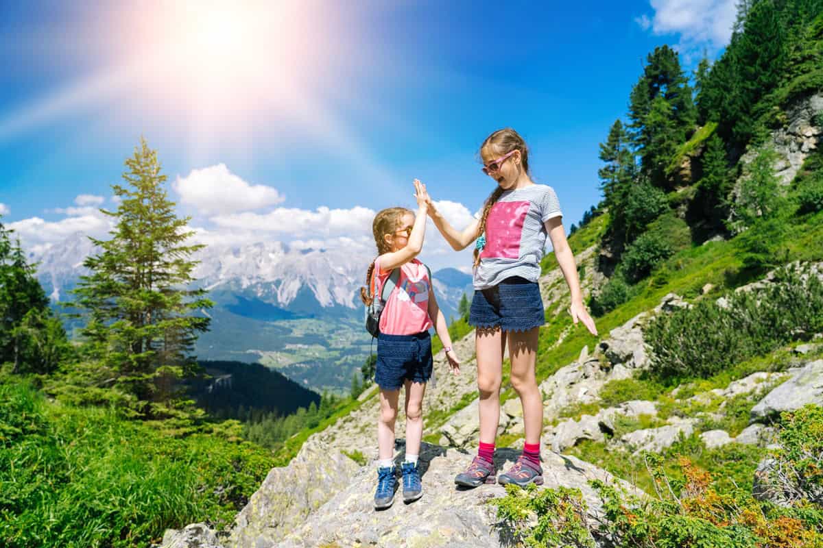 vacances d'été en famille dans les Alpes