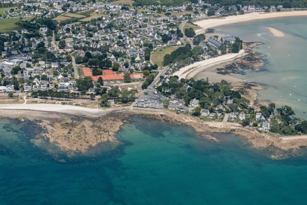 la ville de Carnac vue du ciel