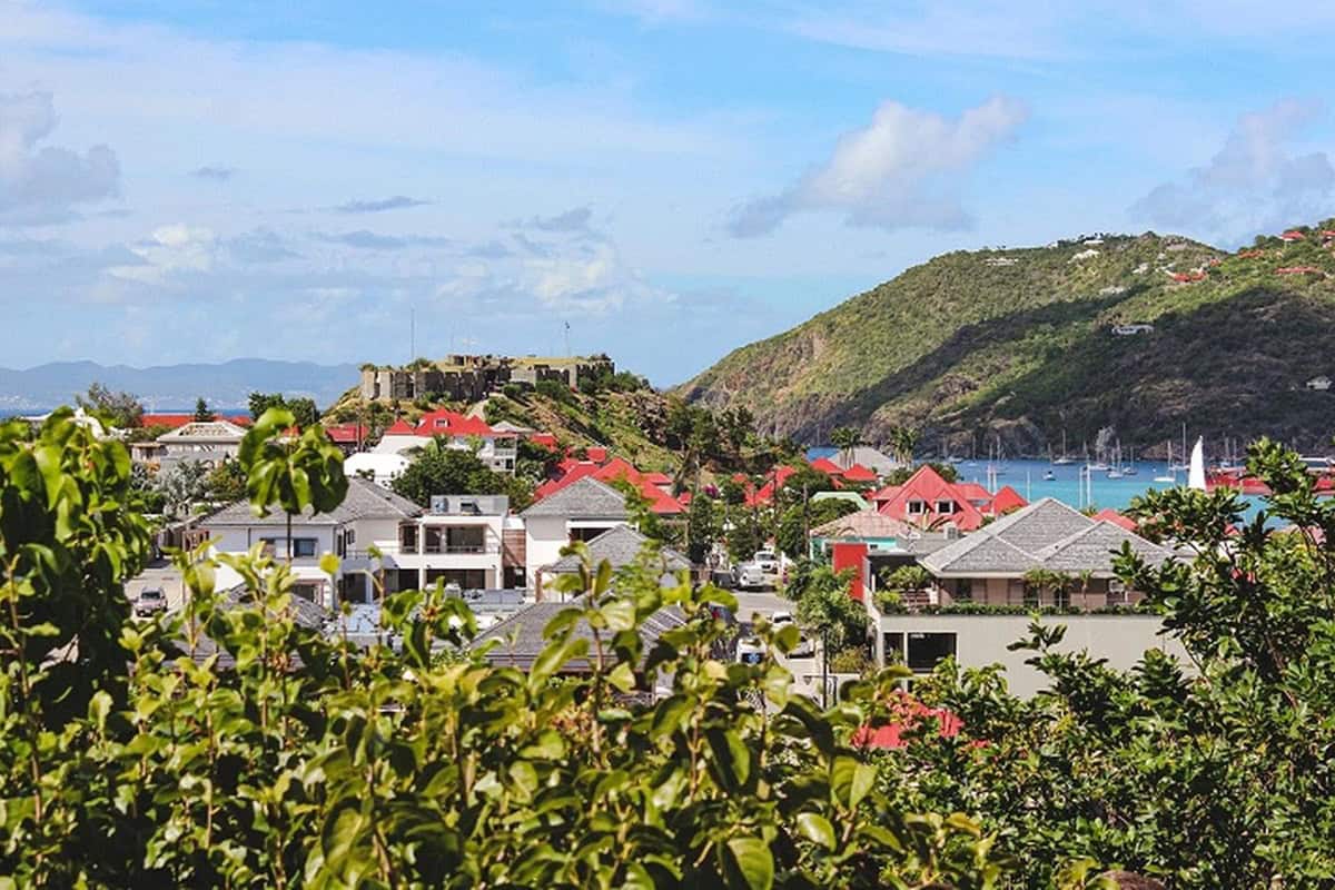 Quels sont les avantages de s’installer sur l’île de St Barth ?