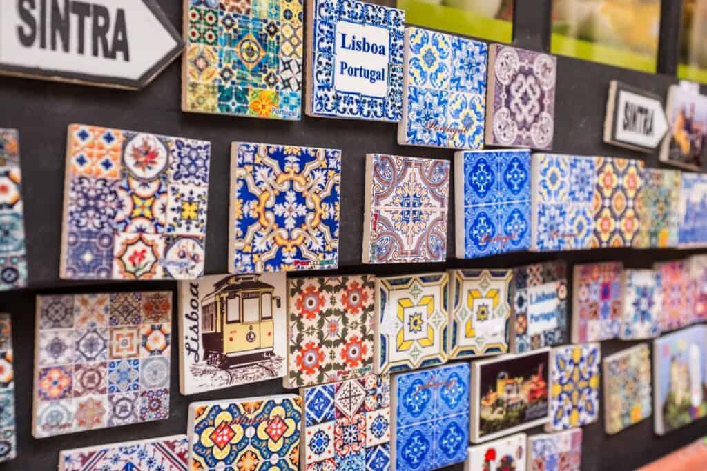 azulejos sur un marché au Portugal