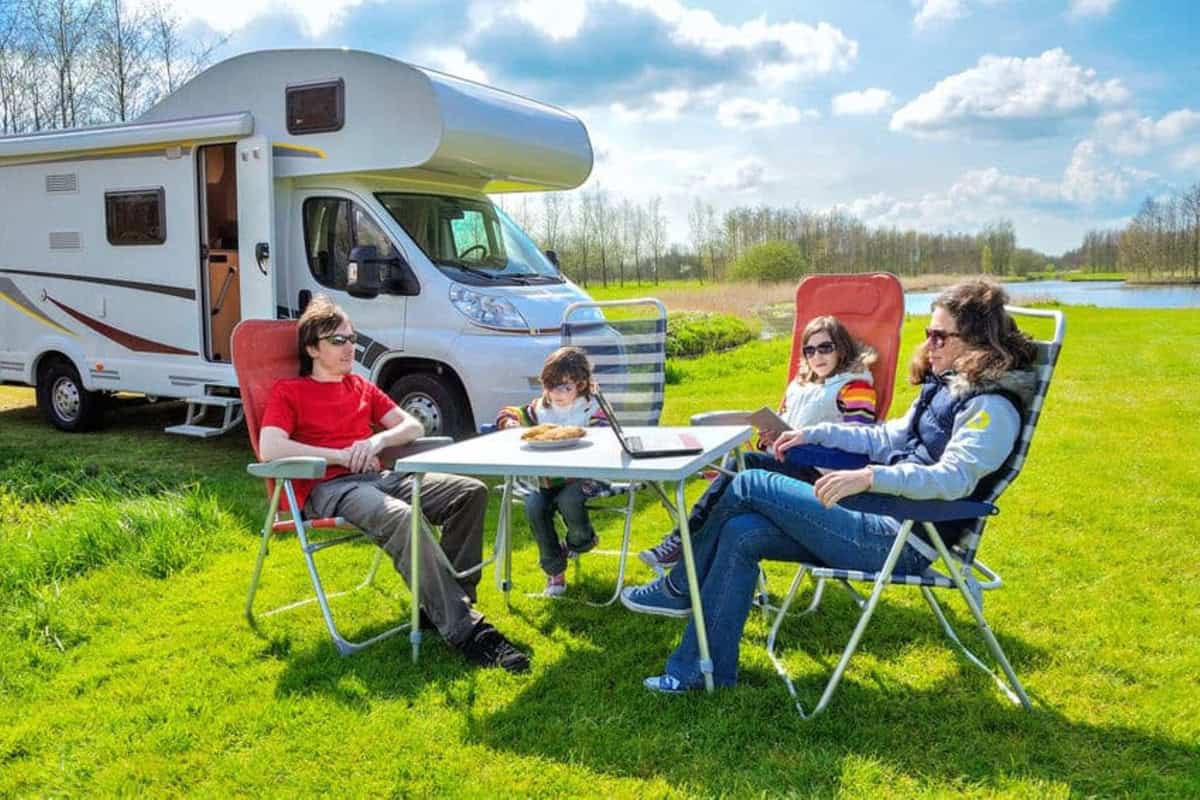 Voyager en camping-car : 4 astuces pour un voyage parfait