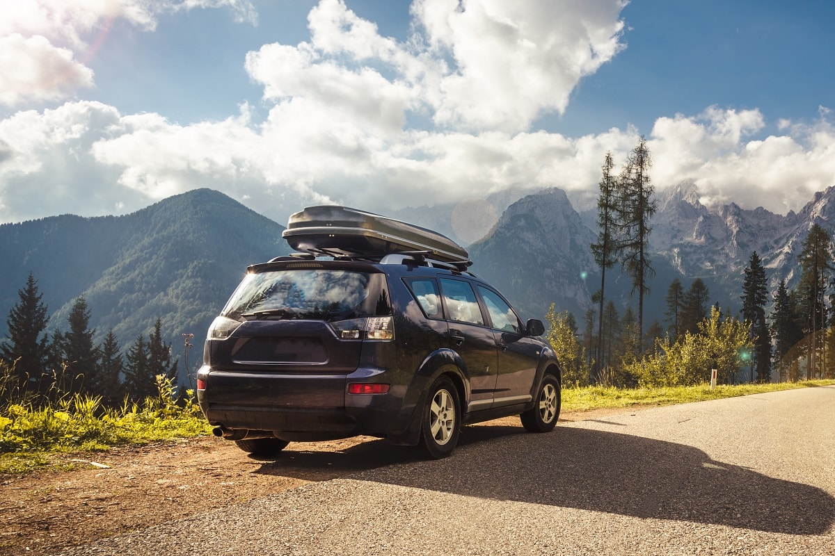 Assurance auto et voyage : ce qu’il faut savoir pour rouler en toute sérénité à l’étranger