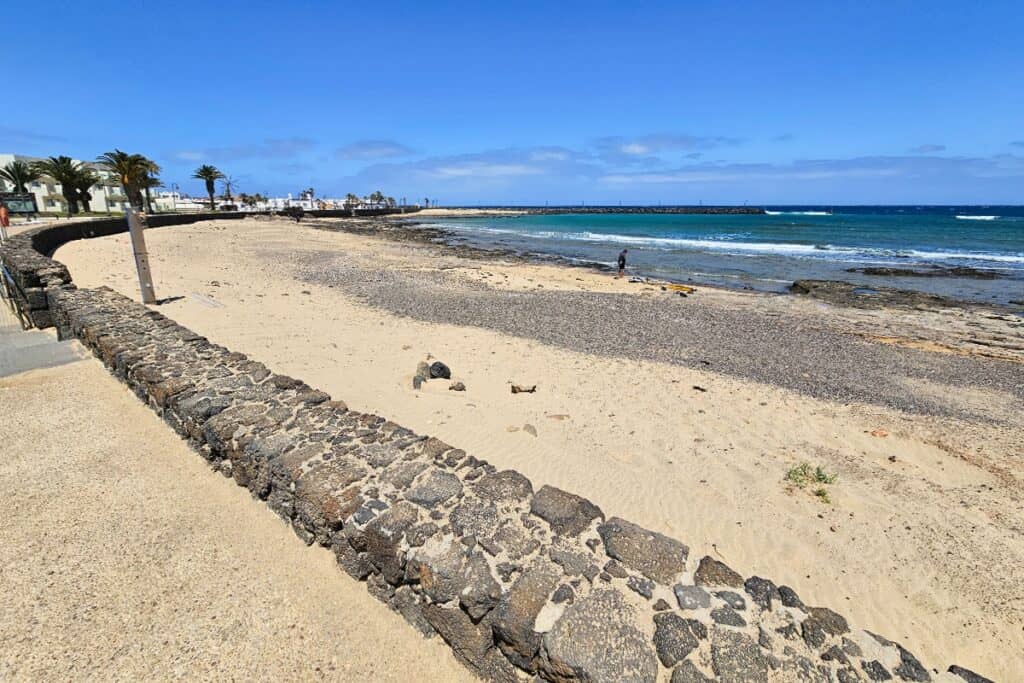 Playa de los Charcos