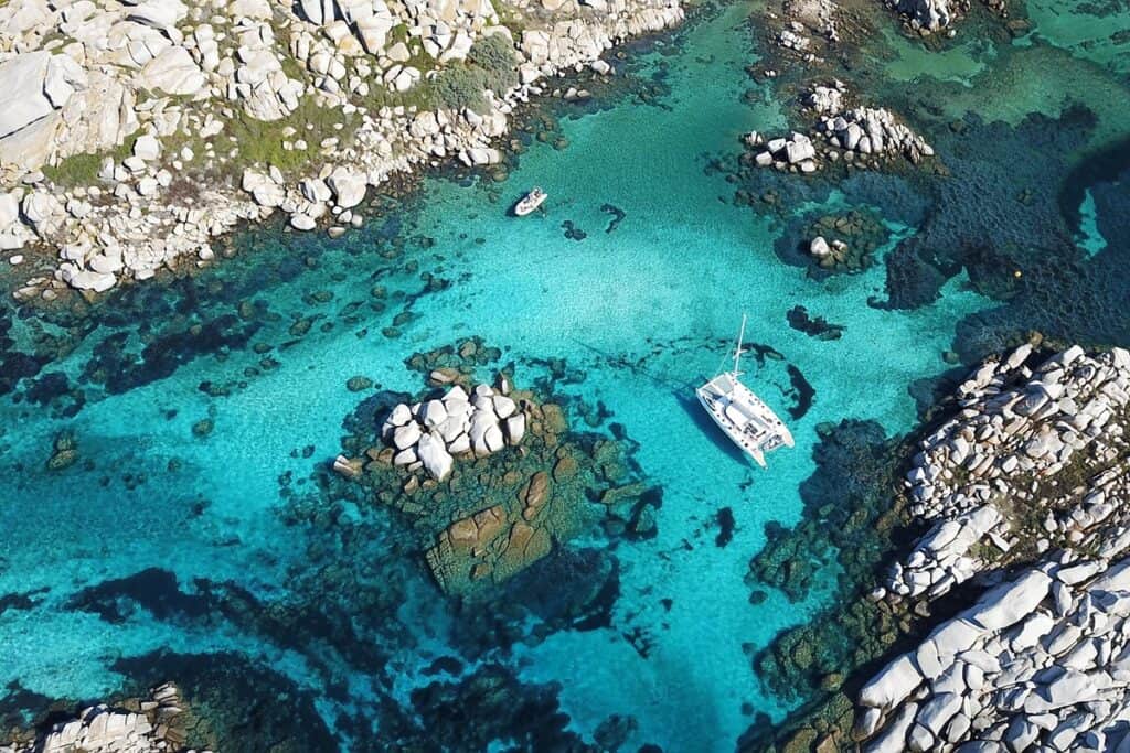 catamaran aux îles Lavezzi en Corse