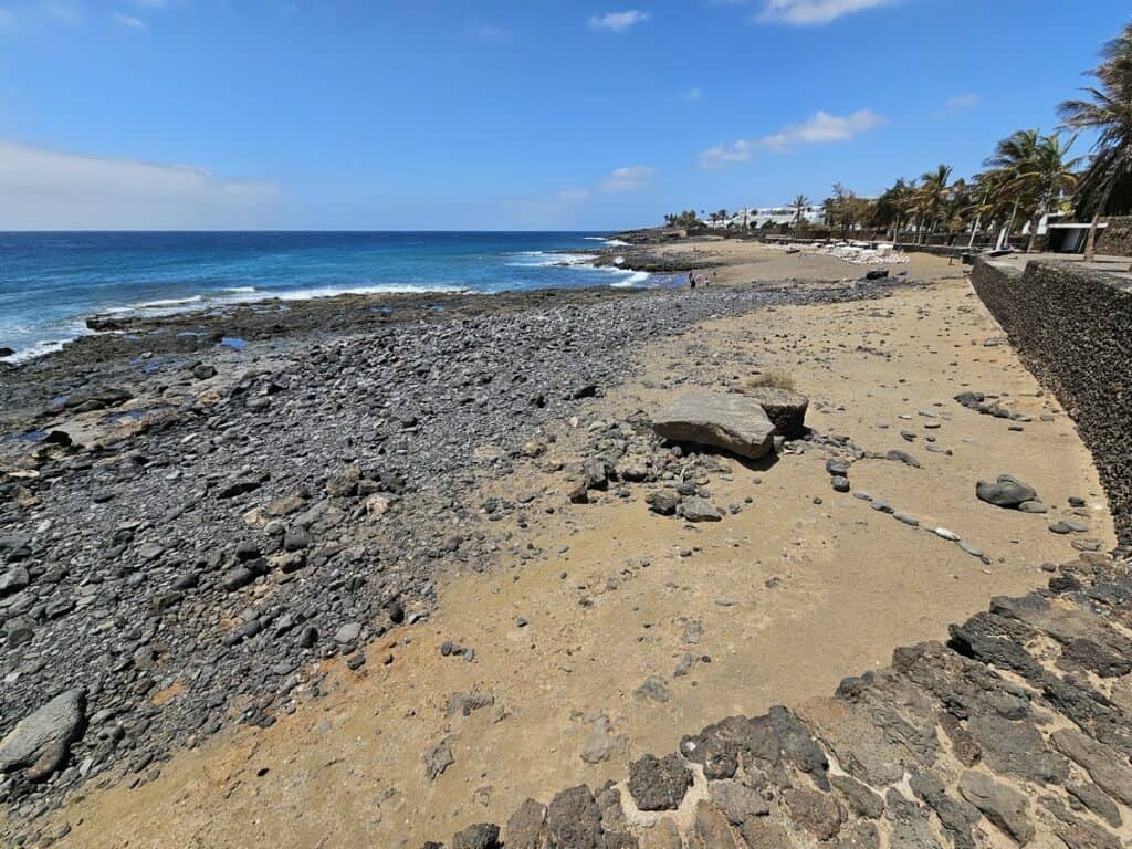 plage bastian costa teguise