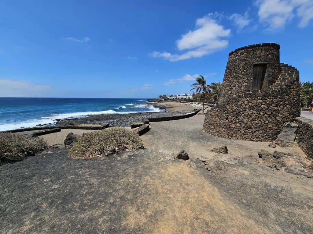 ancienne tour plage bastian