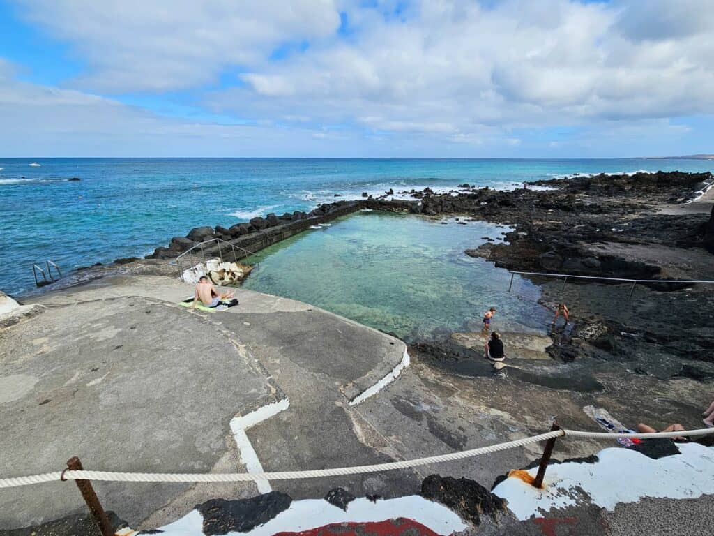 punta mujeres piscine naturelle