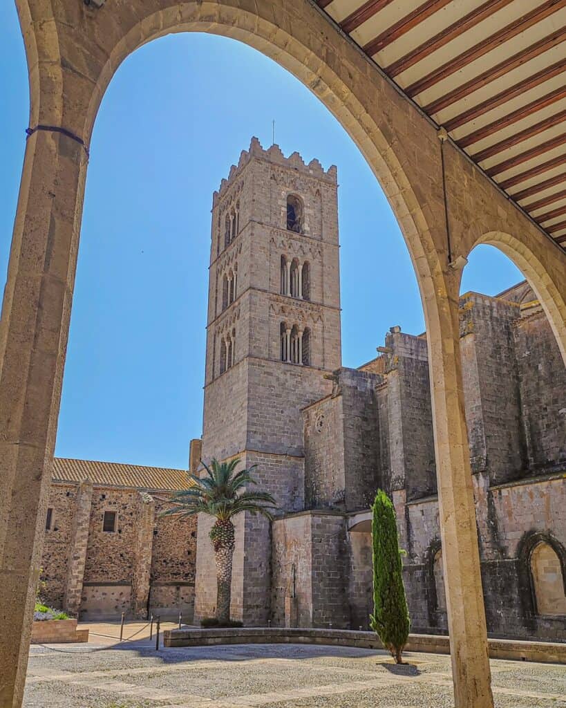 cathédrale de l’Empordà