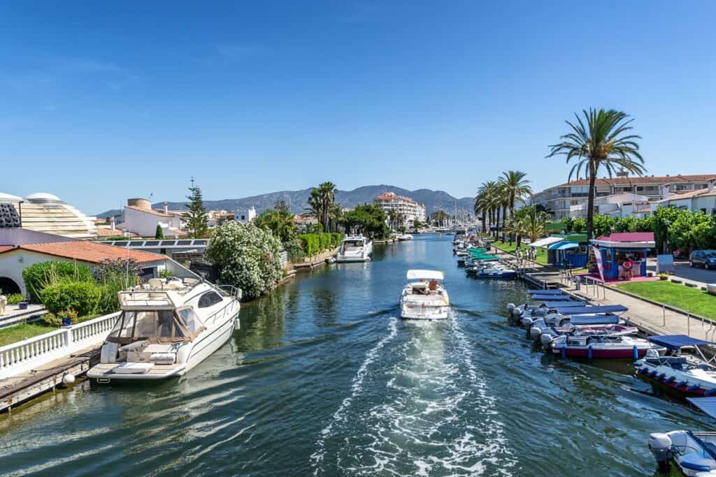 balade en bateau canal Empuriabrava