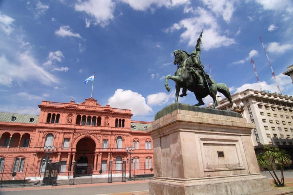 Buenos Aires plaza de Mayo et Casa Rosada