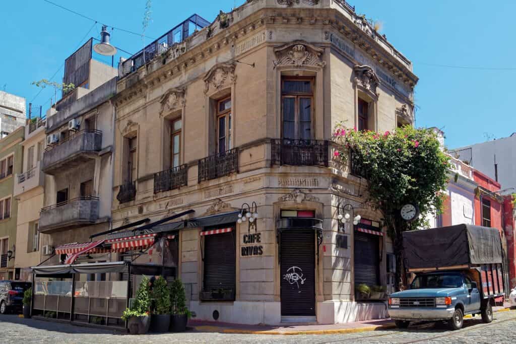 belle bâtisse dans le quartier de San Telmo