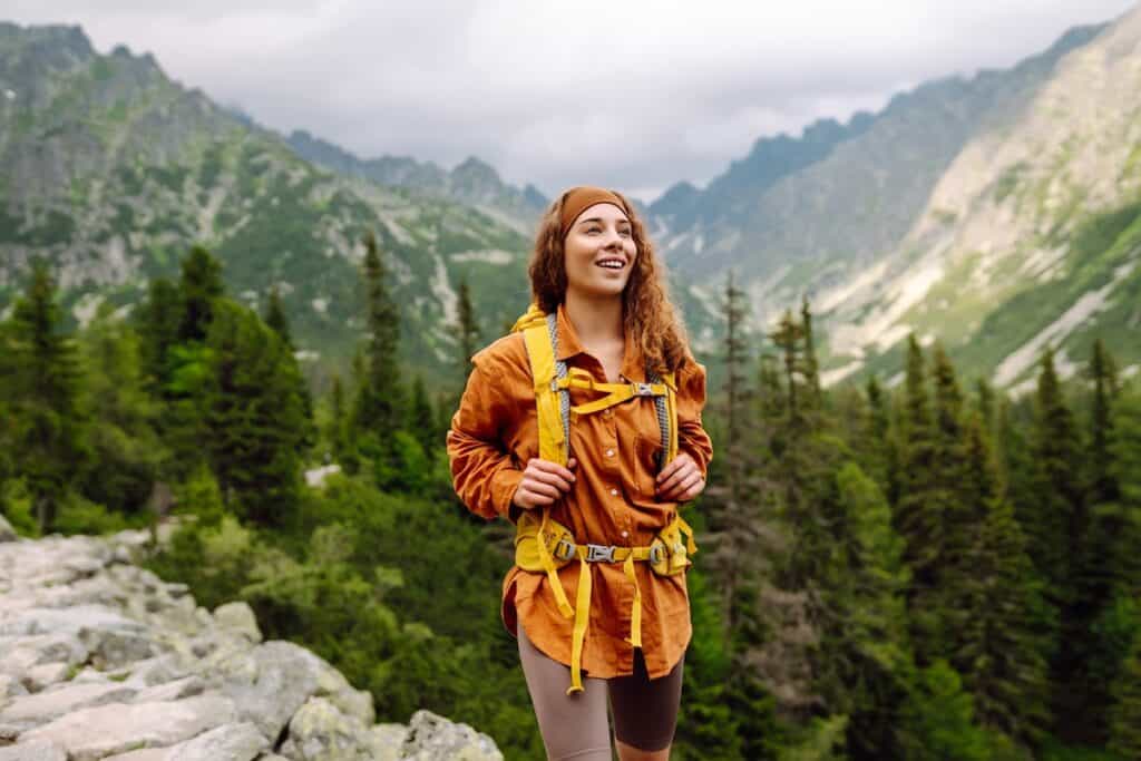 femme randonnée montagne