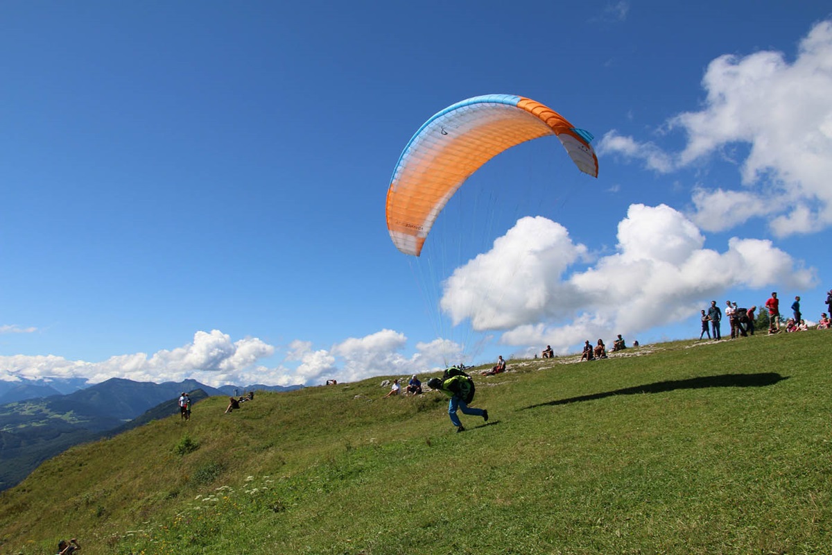 Comment apprendre le parapente et voler seul ?